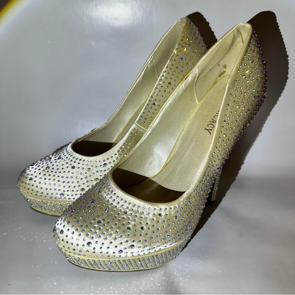Delicacy Gold Rhinestone Heels for Celebrations